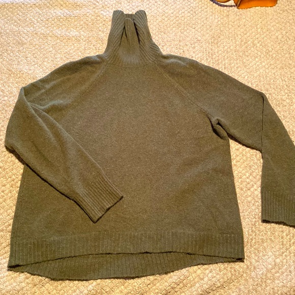 J Crew turtleneck sweater